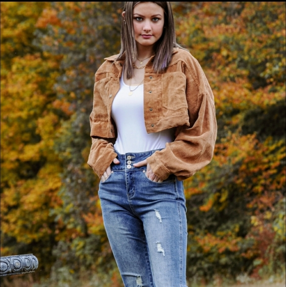 SOLD Favlux fashion cropped corduroy jacket camel - Picture 2 of 7